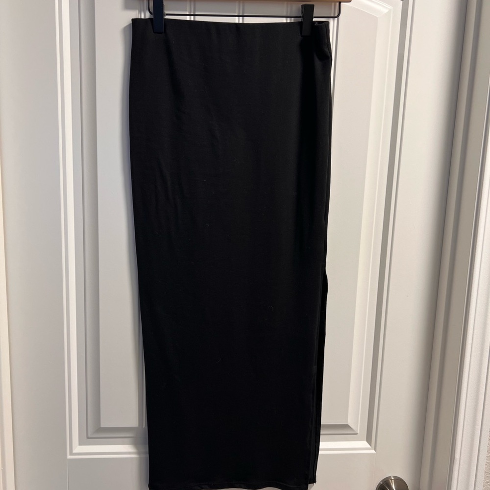 Elegant Black Women's Skirt